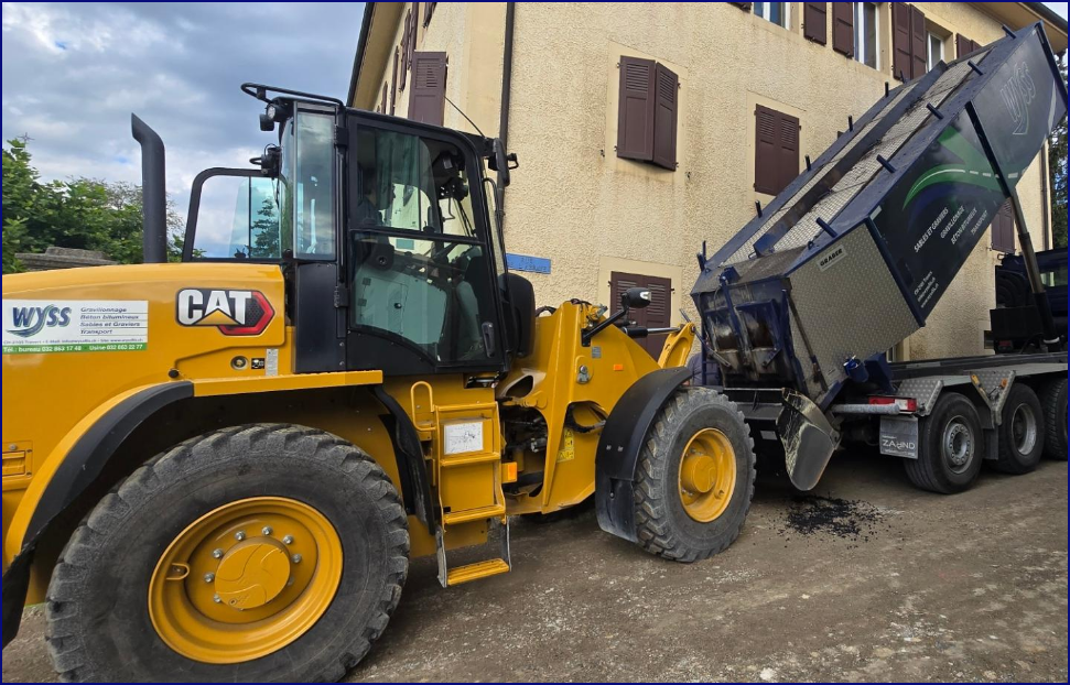 Location Chargeuse CAT 914 + fraise de route Location Chargeuse CAT 914 + fraise de route